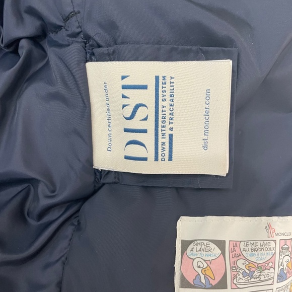 MONCLER {3} Coat Navy Blue Girls' Puffer Zip-Up Detachable Hood - Picture 12 of 12